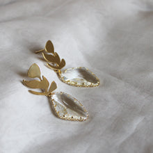 Load image into Gallery viewer, Cassia Drop Earrings
