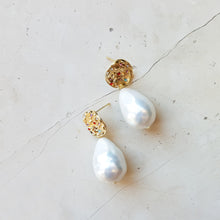 Load image into Gallery viewer, Florence Drop Earrings
