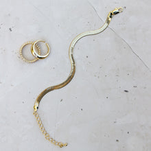 Load image into Gallery viewer, Georgia Bracelet Gold
