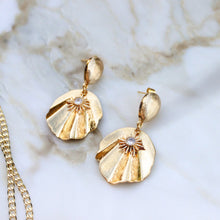 Load image into Gallery viewer, Harper Drop Earring Gold
