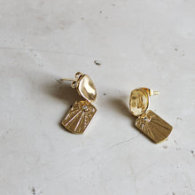 Load image into Gallery viewer, Sofia  Drop Earring Gold
