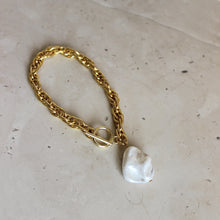 Load image into Gallery viewer, Milena Bracelet Gold
