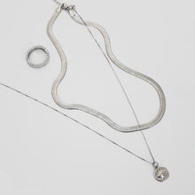 Load image into Gallery viewer, Stormi Necklace Silver
