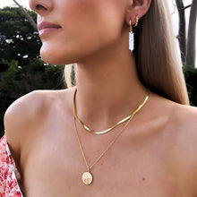 Load image into Gallery viewer, Tara Necklace Gold
