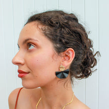 Load image into Gallery viewer, Valentina Drop Earring Gold
