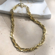 Load image into Gallery viewer, Giulia Necklace
