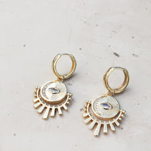 Load image into Gallery viewer, Safiye Earrings
