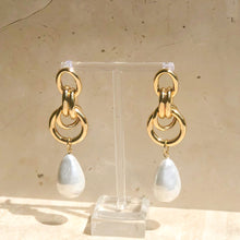 Load image into Gallery viewer, Giselle Drop Earrings Gold
