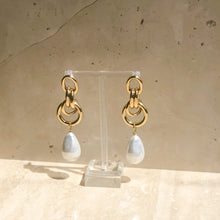 Load image into Gallery viewer, Giselle Drop Earrings Gold
