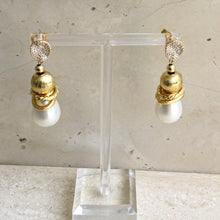 Load image into Gallery viewer, Carmen Drop Earrings
