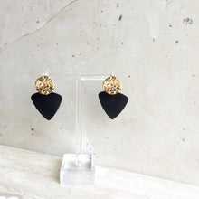 Load image into Gallery viewer, Valeria Drop Earring Gold
