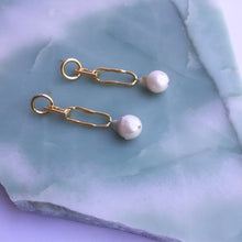 Load image into Gallery viewer, Anna Drop Earrings
