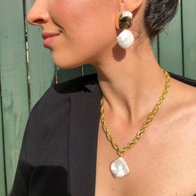 Load image into Gallery viewer, Milena White Pearl Necklace
